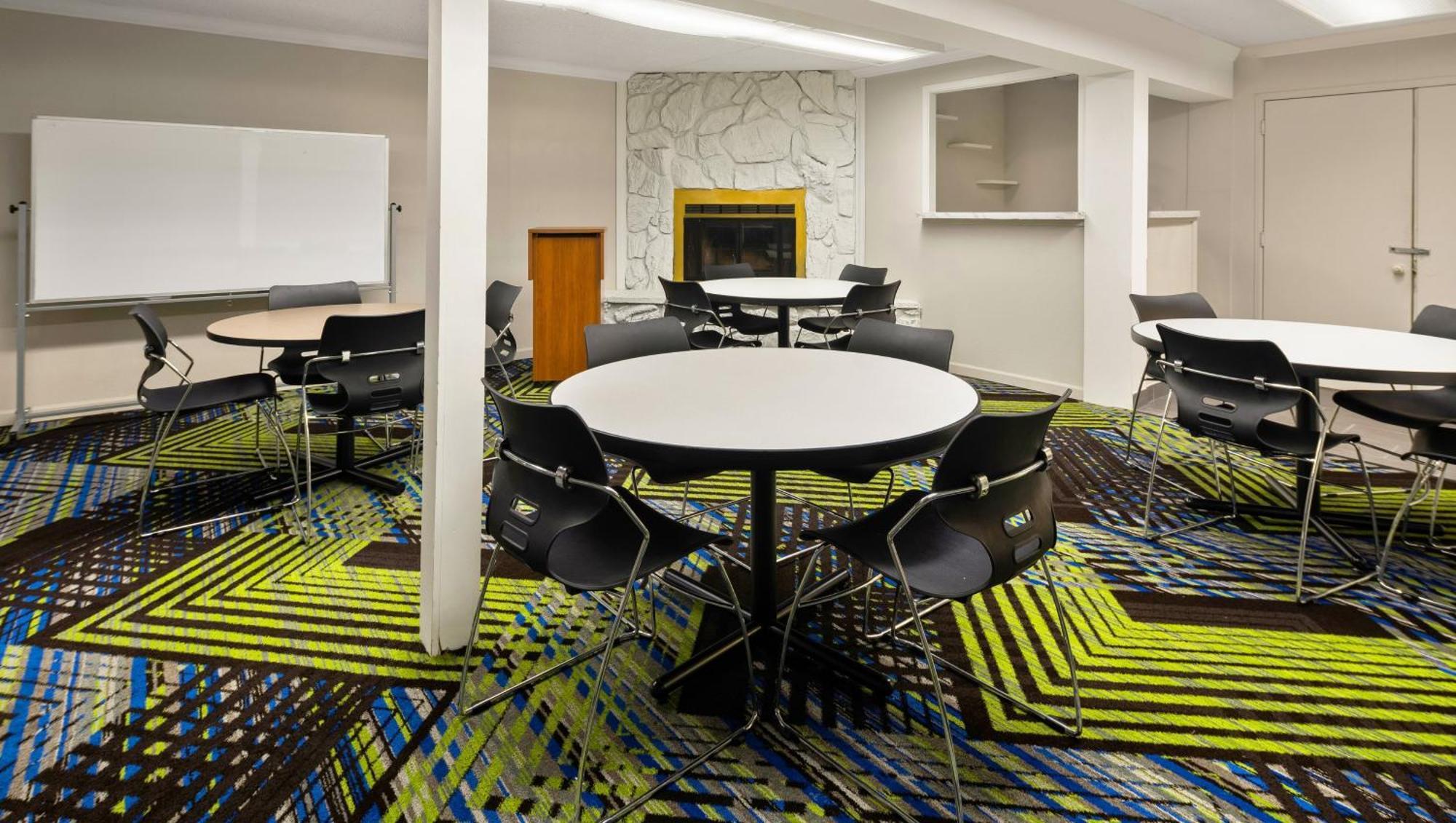 Magnuson Hotel Detroit Airport Romulus Εξωτερικό φωτογραφία